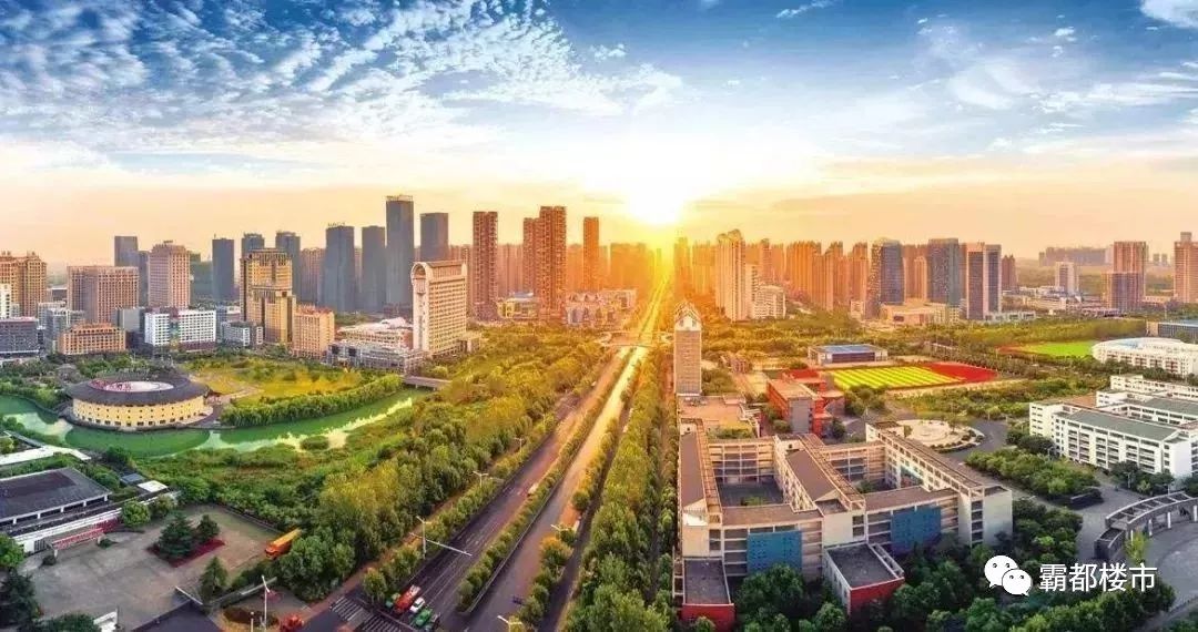 上千組客戶搶買，高新這盤火了！裝修新品馬上開盤！低首付、雙學(xué)區(qū)
