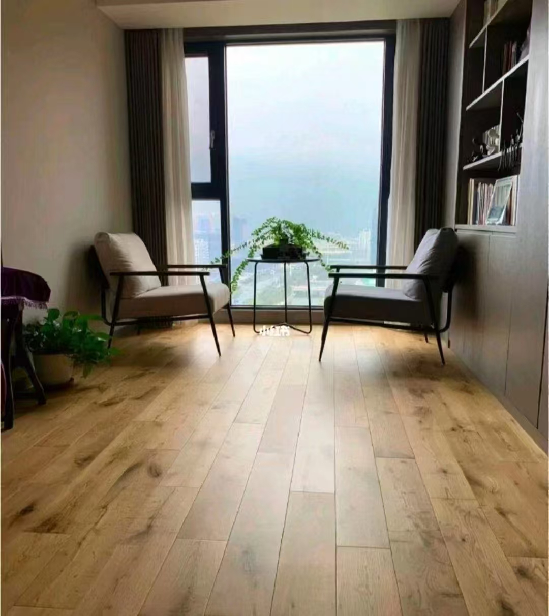 實木地板：自然之美，經(jīng)典之選——探索實木地板的無限魅力
